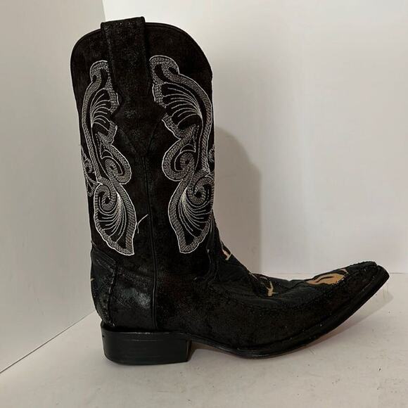 Handmade Leather Floral Embroidered Boots/ Mexican Artisanal  Olvera  Made in Mexico Black Leather Boots With White Butterfly Embroidery 6.5